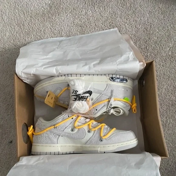 Nike dunks lot 39 of 50 ua - Picture 2 of 2